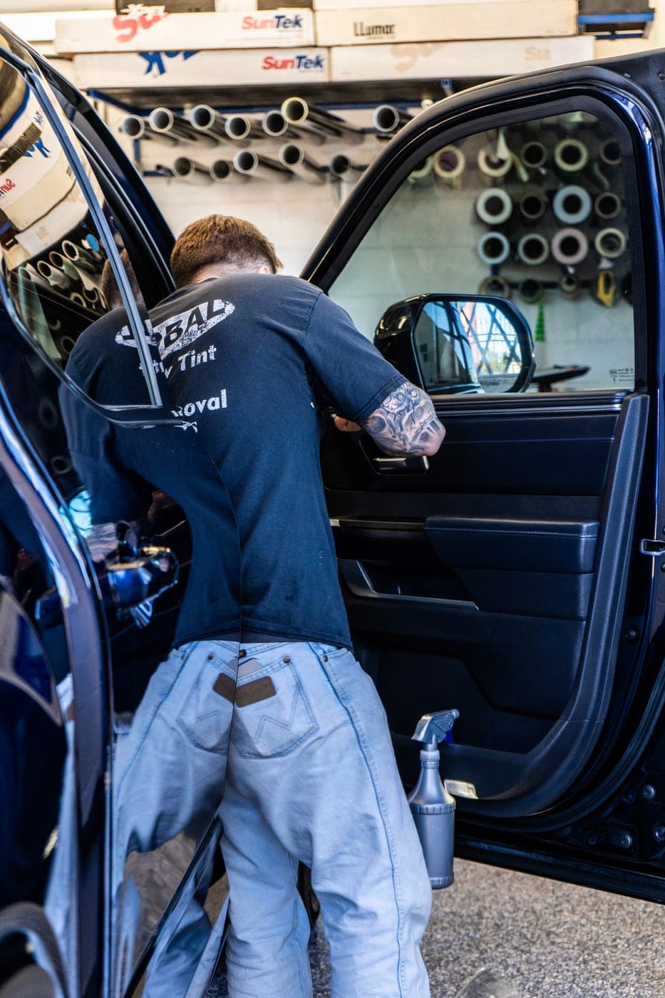 Door glass prep on a pickup