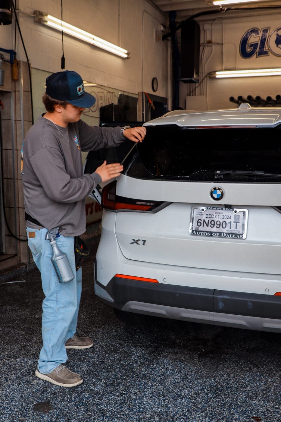 Back glass installation